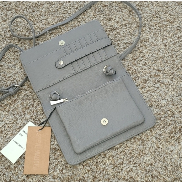 Steve Madden Crossbody Bag with Modern Design - Picture 1 of 5